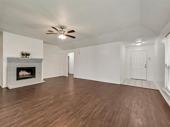 4th image of 2821 Shelduck Dr