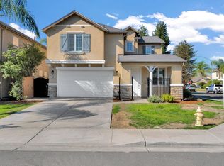 692 Blueberry Lane, Madera, CA 93638