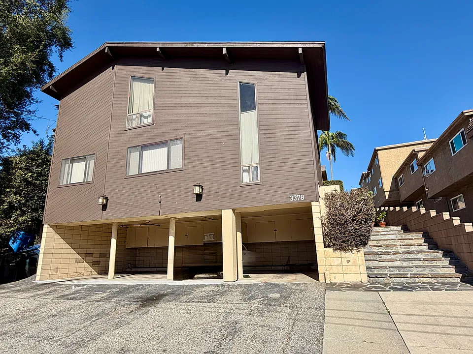 3378 S Centinela Ave #D