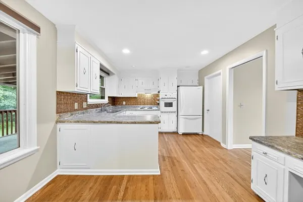 121 Caldwell Dr — Photo 19