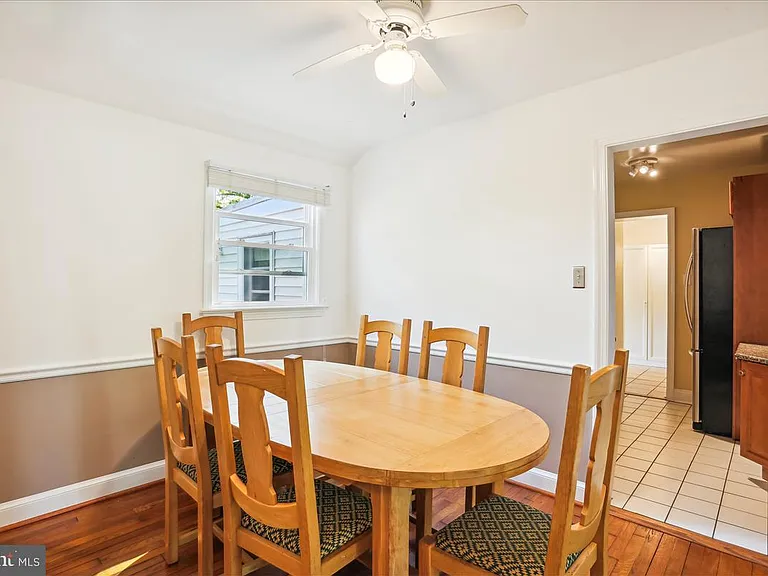 1806 Arcola Ave — Photo 5