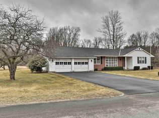 56 Old Stage Rd, Hinsdale, NH 03451