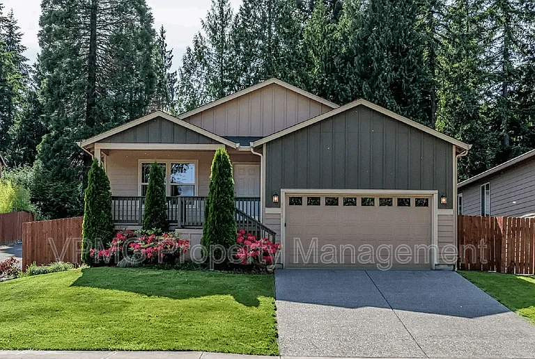 8814 NE 82nd Ave — Photo 1