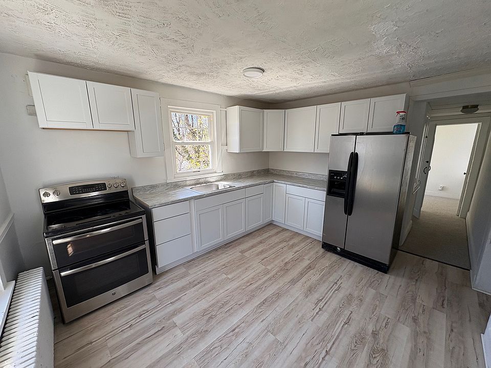 1st image of 22 E Green St #2