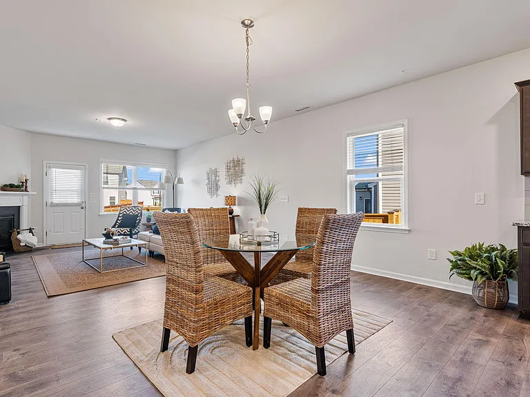 1008 Sandtrap Way — Photo 11
