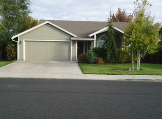 1969 NW Nickernut Ave, Redmond, OR