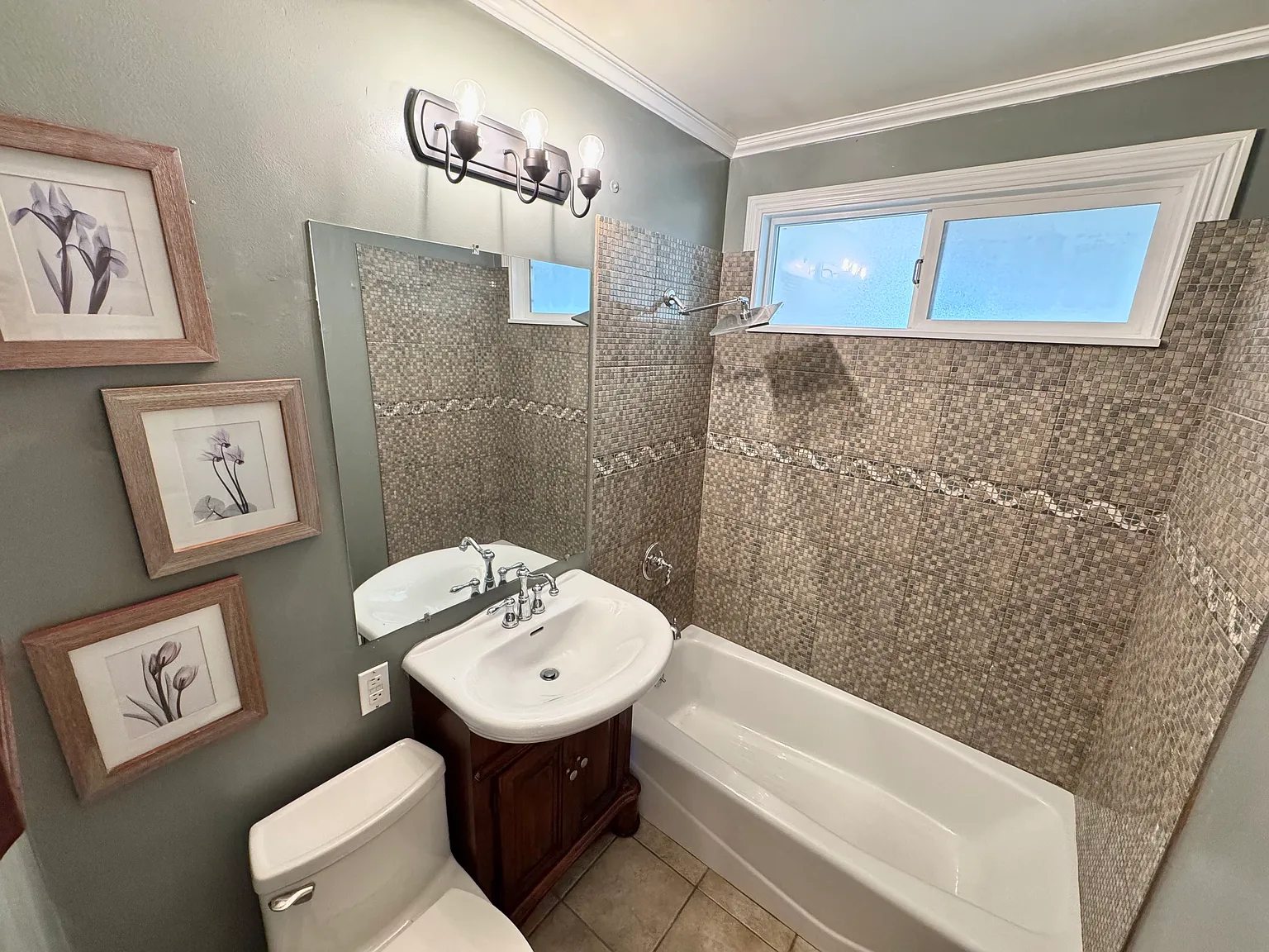 3 bed, 1300 sqft, $3,400 — Photo 4