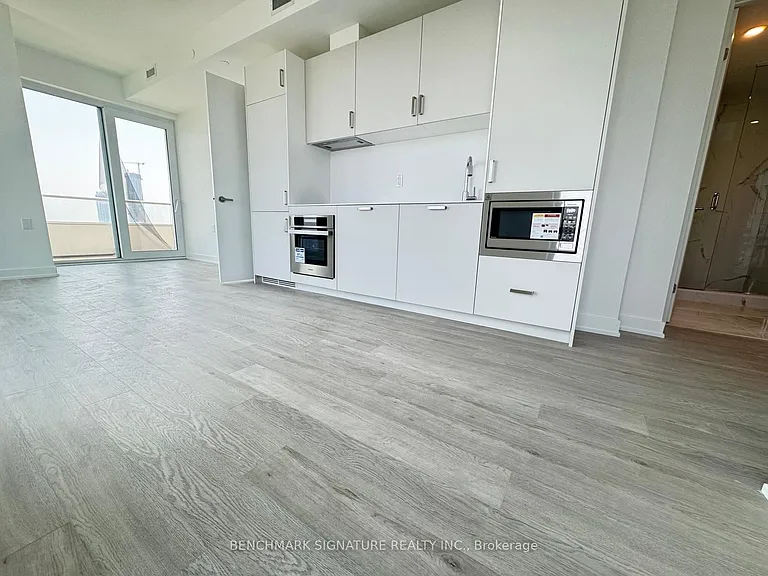 88 Queen St E #4803 — Photo 6