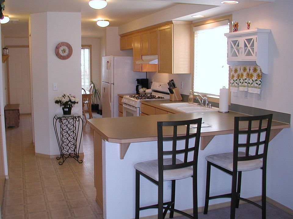 2nd image of 10420 56th Dr NE
