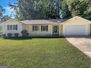 6644 N Seminole Dr, Douglasville, GA 30135