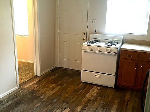Dining area in kitchen