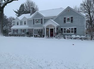 315 Trumbull Rd, Manhasset, NY 11030