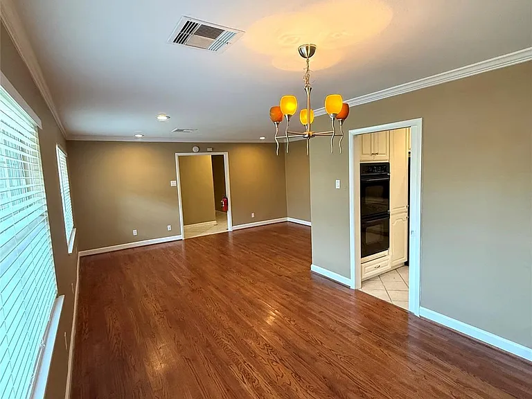 5811 McKnight St — Photo 11