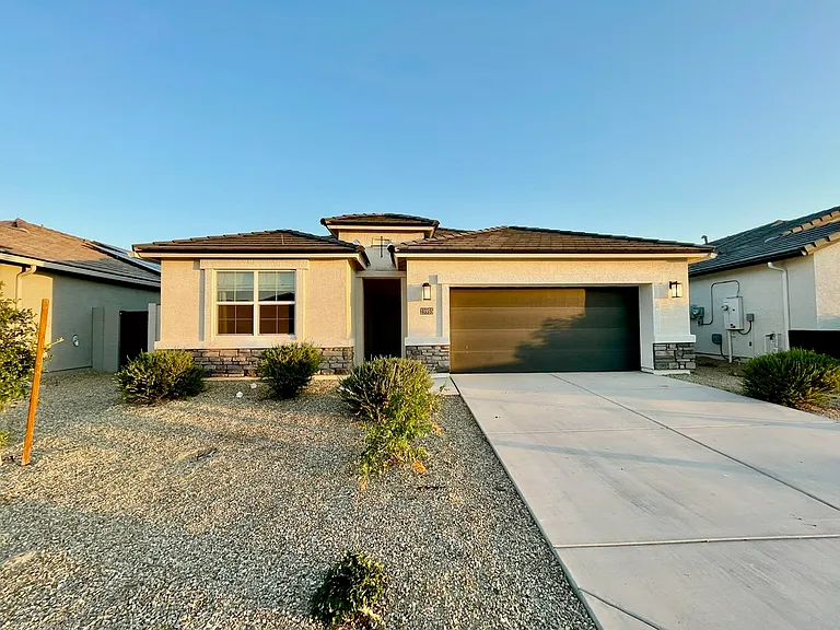 23955 W Watkins St — Photo 11