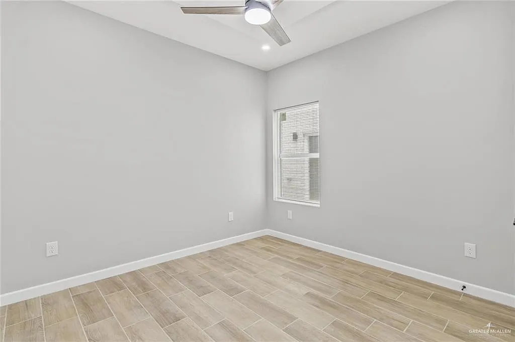 3 bed, 2.0 bath, 1116 sqft, $1,325 — Photo 4