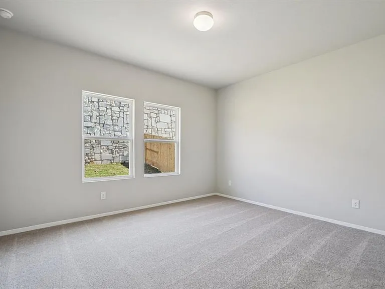 11913 Ellena Cv — Photo 13