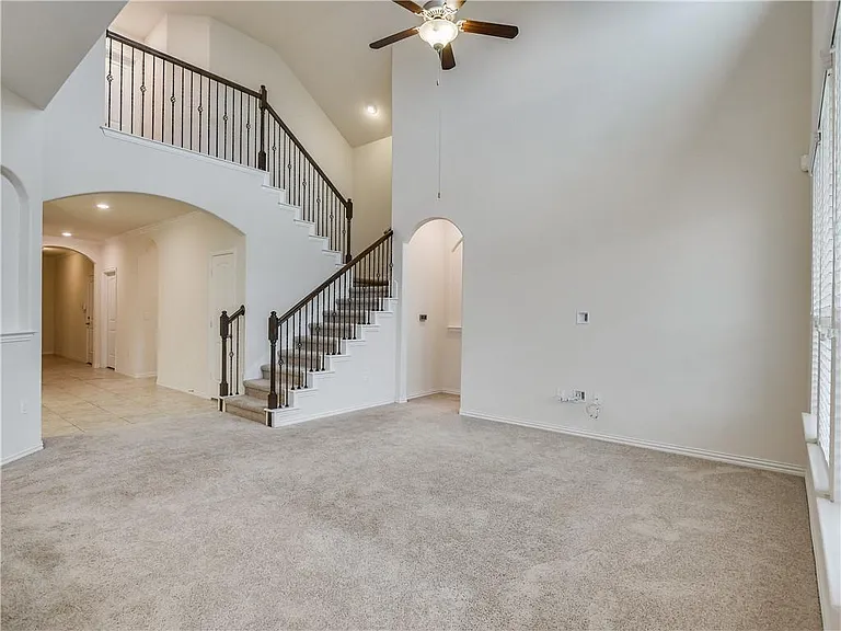 500 Cardenas Ln — Photo 7