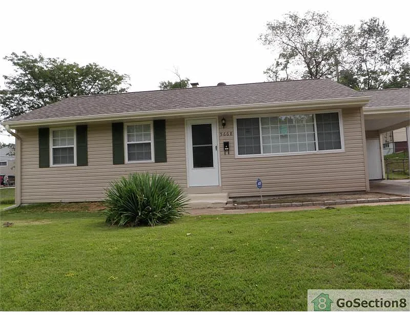 5668 Parchester Dr photo 1