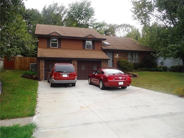 1st image of 2304 S 16th Ter