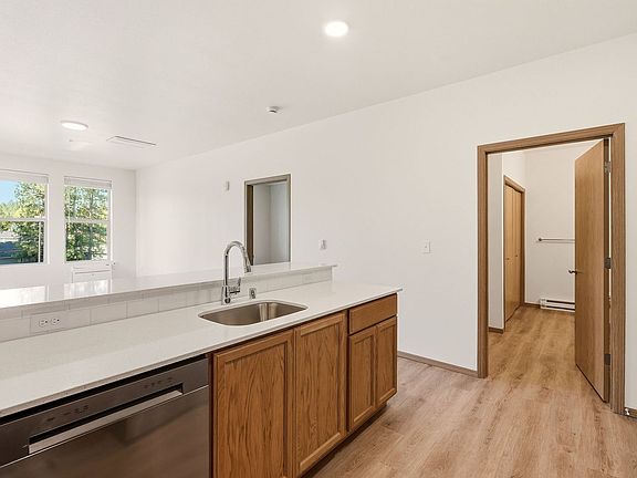5th image of 1123 E Hastings Rd #308
