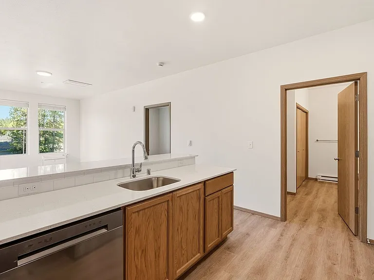 1123 E Hastings Rd — Photo 10