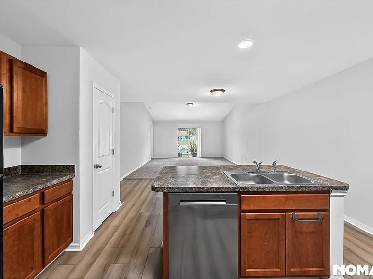 18266 Minorea Ln — Photo 6