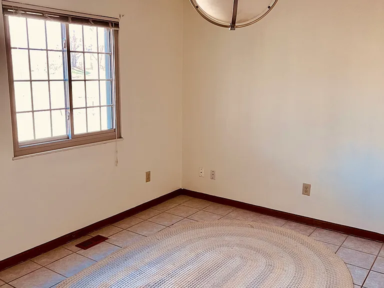 240 Bayberry Dr — Photo 3