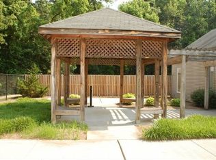 305 Coppermill Ct APT 303, Owings Mills, MD 21117