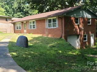 2230 Kenwood Dr, Kannapolis, NC 28081