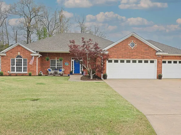 109 Carolina Dr, White Hall, AR 71602