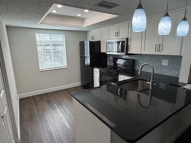 207 Palmetto Ct — Photo 8