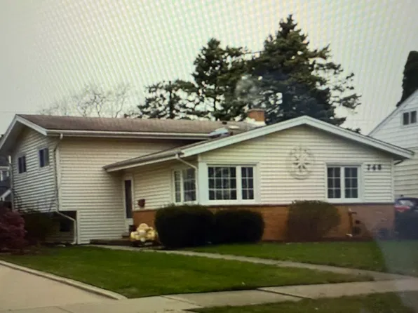 746 S Saylor Ave, Elmhurst, IL 60126