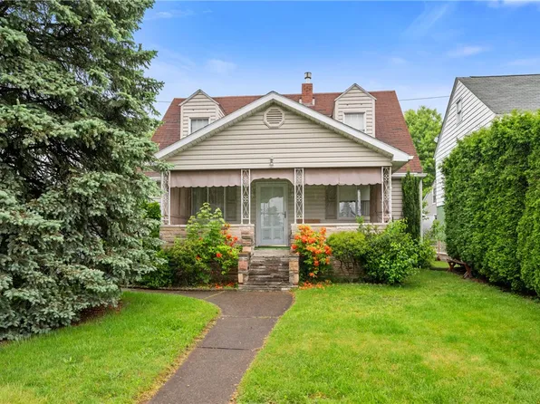 1069 Atlantic Ave, Brackenridge, PA 15014