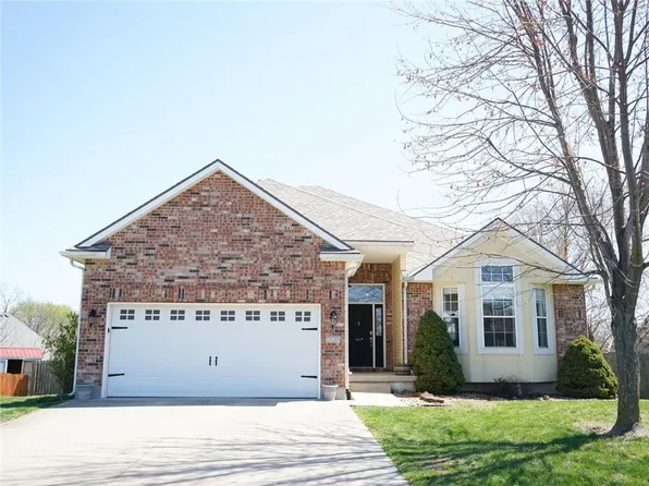 209 Westgate Ct, Warrensburg, MO 64093