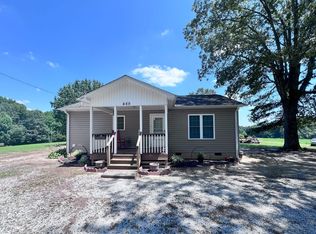 469 Childrens Home Rd, Mocksville, NC 27028