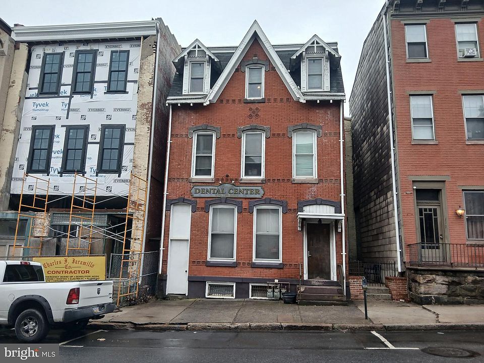 1st image of 315 W Market St