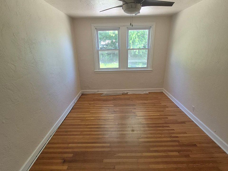 1st image of 395 1/2 E Cliveden St Floor 1