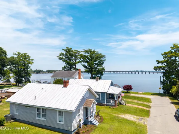 205 E Grubb Street, Hertford, NC 27944
