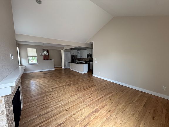 3rd image of 2841 Cascade Creek Dr