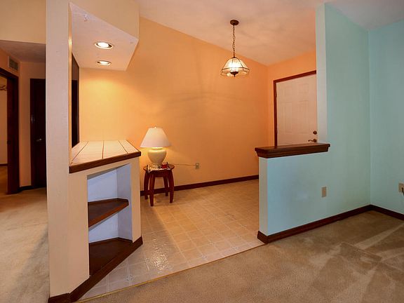 4th image of 4 Sandy Lake Cir