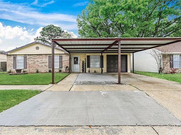 3rd image of 8771 Sunnyside Dr E