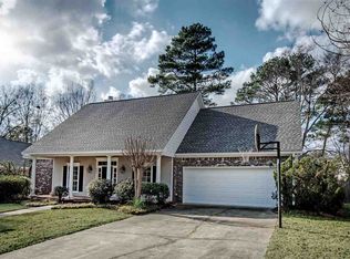 409 Forest Ln, Ridgeland, MS 39157