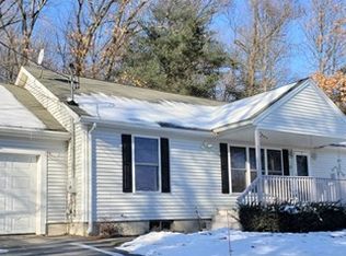 13 Feltonville Rd, Hudson, MA 01749