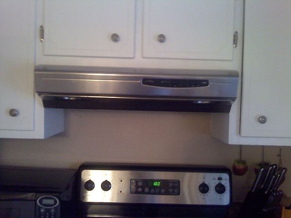 New stainless steel bought Feb. 2010,newly remodeled cabinets!