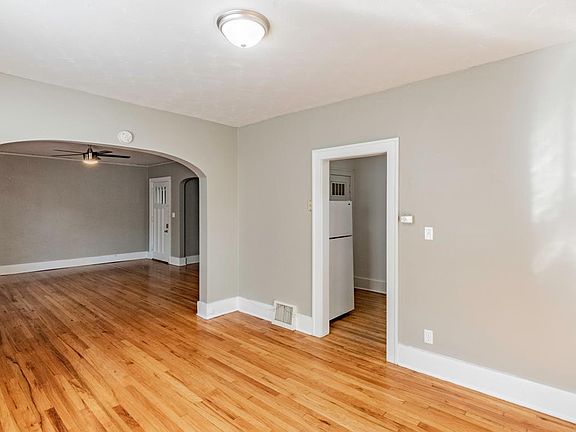 2nd image of 137 N 33rd St APT H