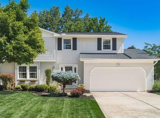 4498 Loos Cir W, Columbus, OH 43214