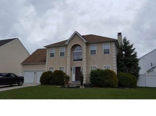 141 Quiet Rd, Sicklerville, NJ 08081