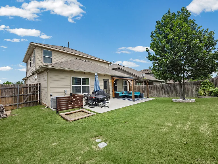 6709 San Isidro Dr — Photo 37