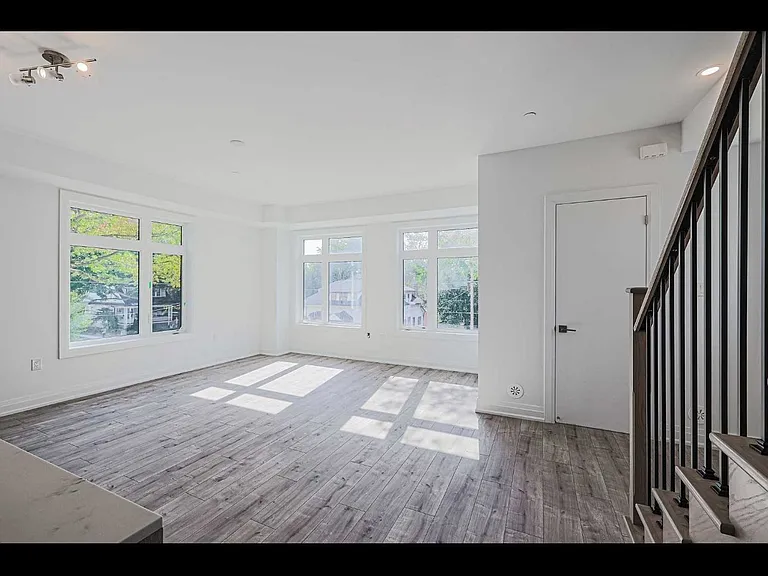 28 Marina Ave #23 — Photo 4
