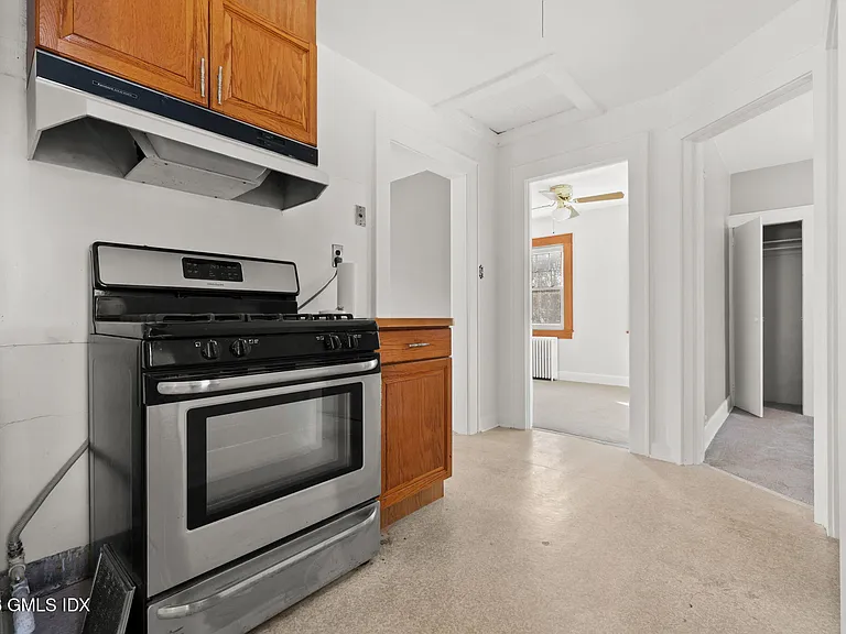 23 Thornhill Rd #2 — Photo 4